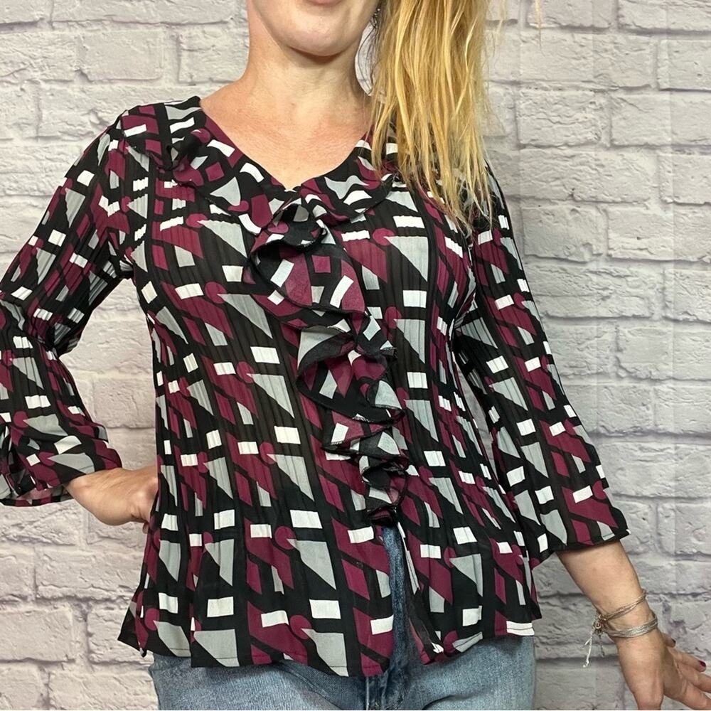 Y2K Black and Red V-Neck 3/4 Sleeve Graphic Blouse